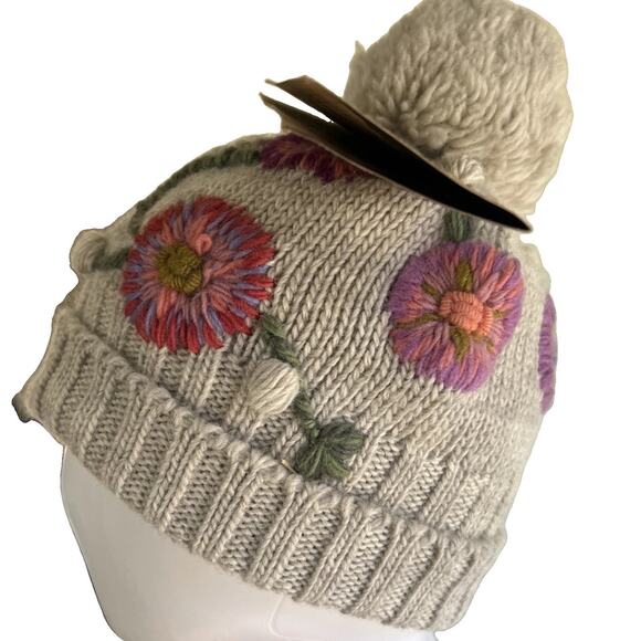 Lost Horizons Tranquil Blooms Wool Floral Embroidered Pom Beanie NWT Nepal main image 13